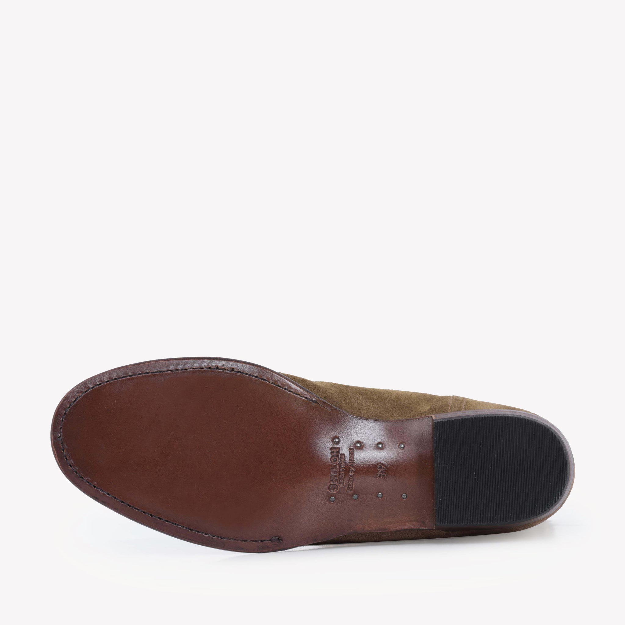 Midnight Studs Chestnut