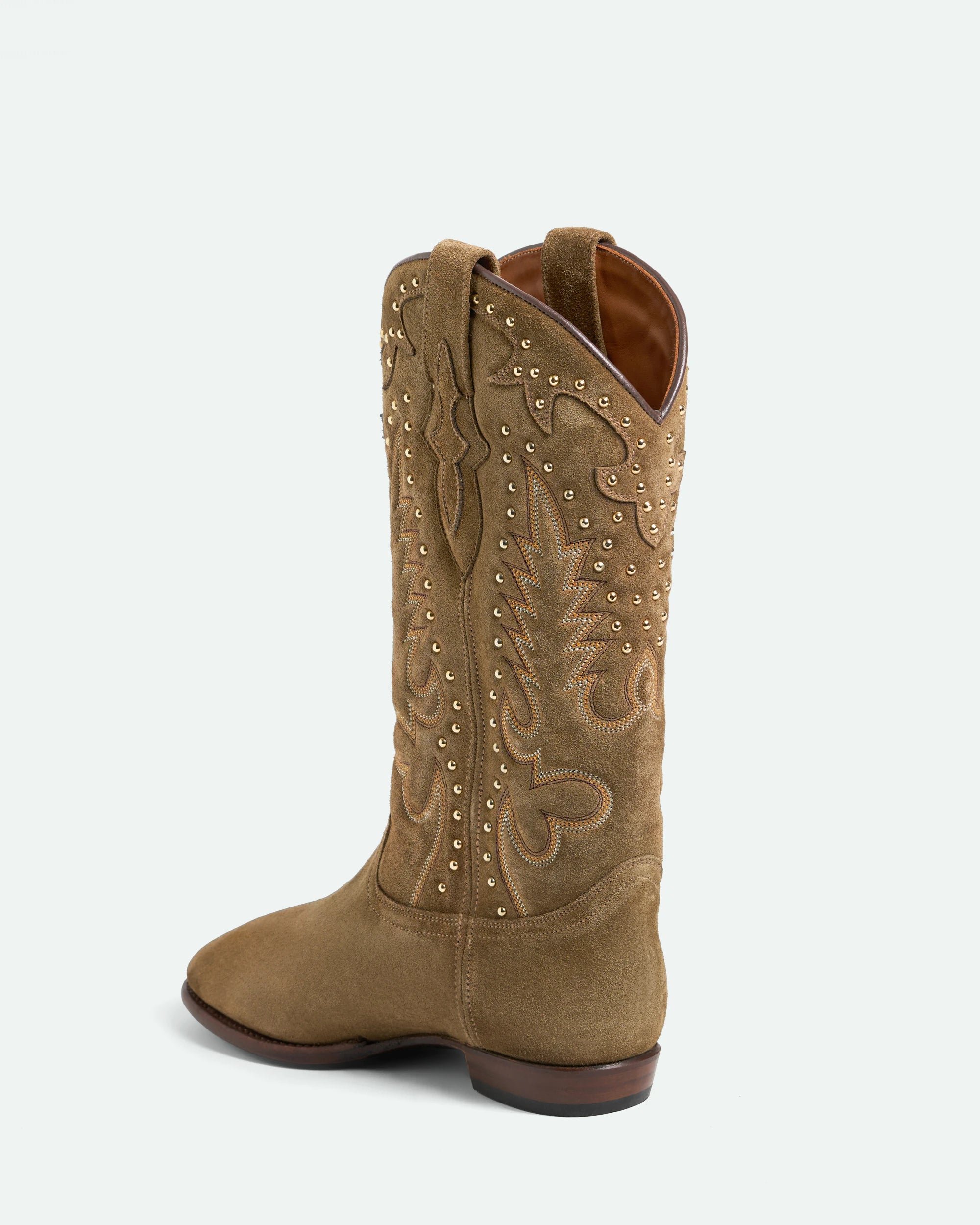Midnight Studs Chestnut