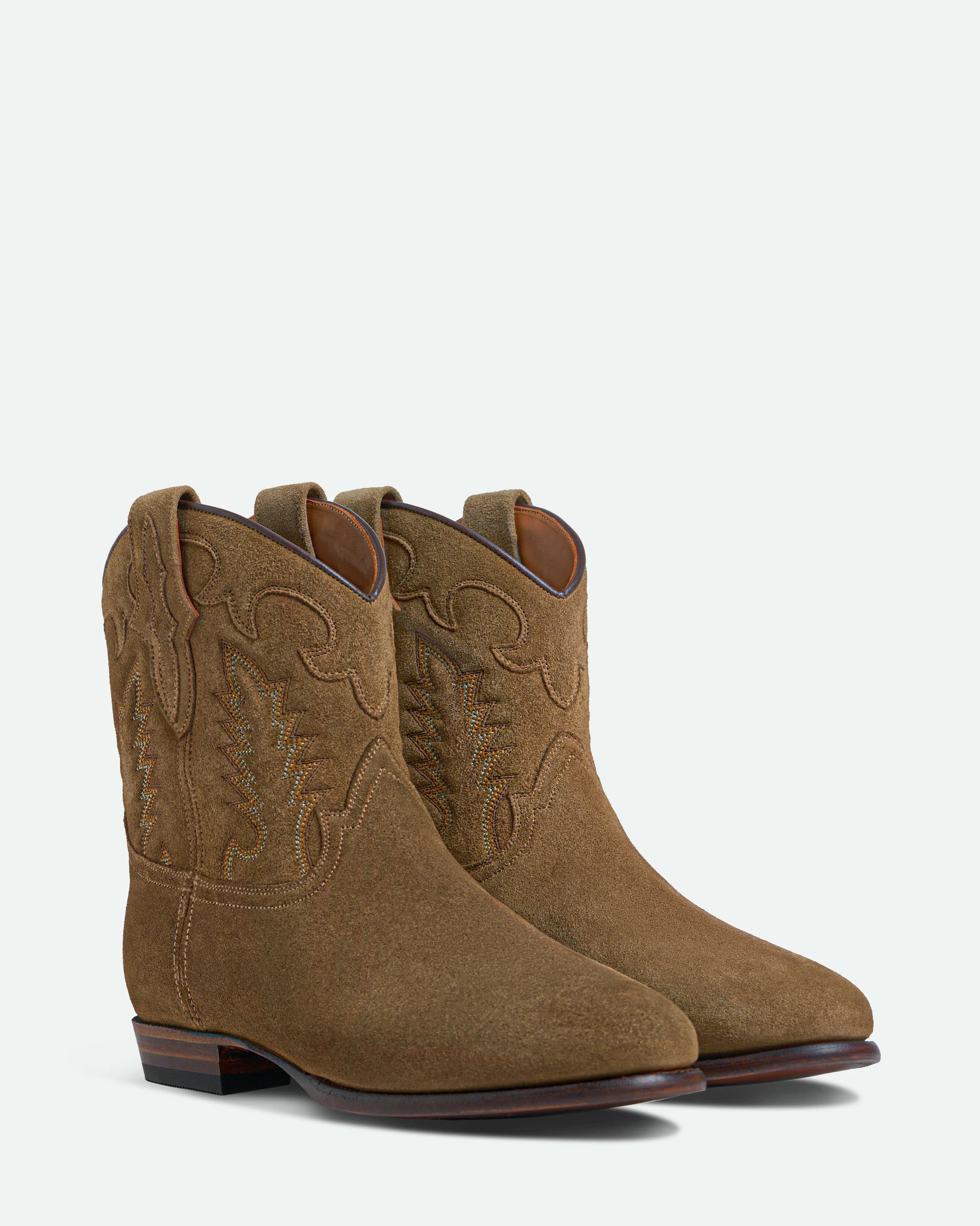 Early Midnight Suede Chestnut