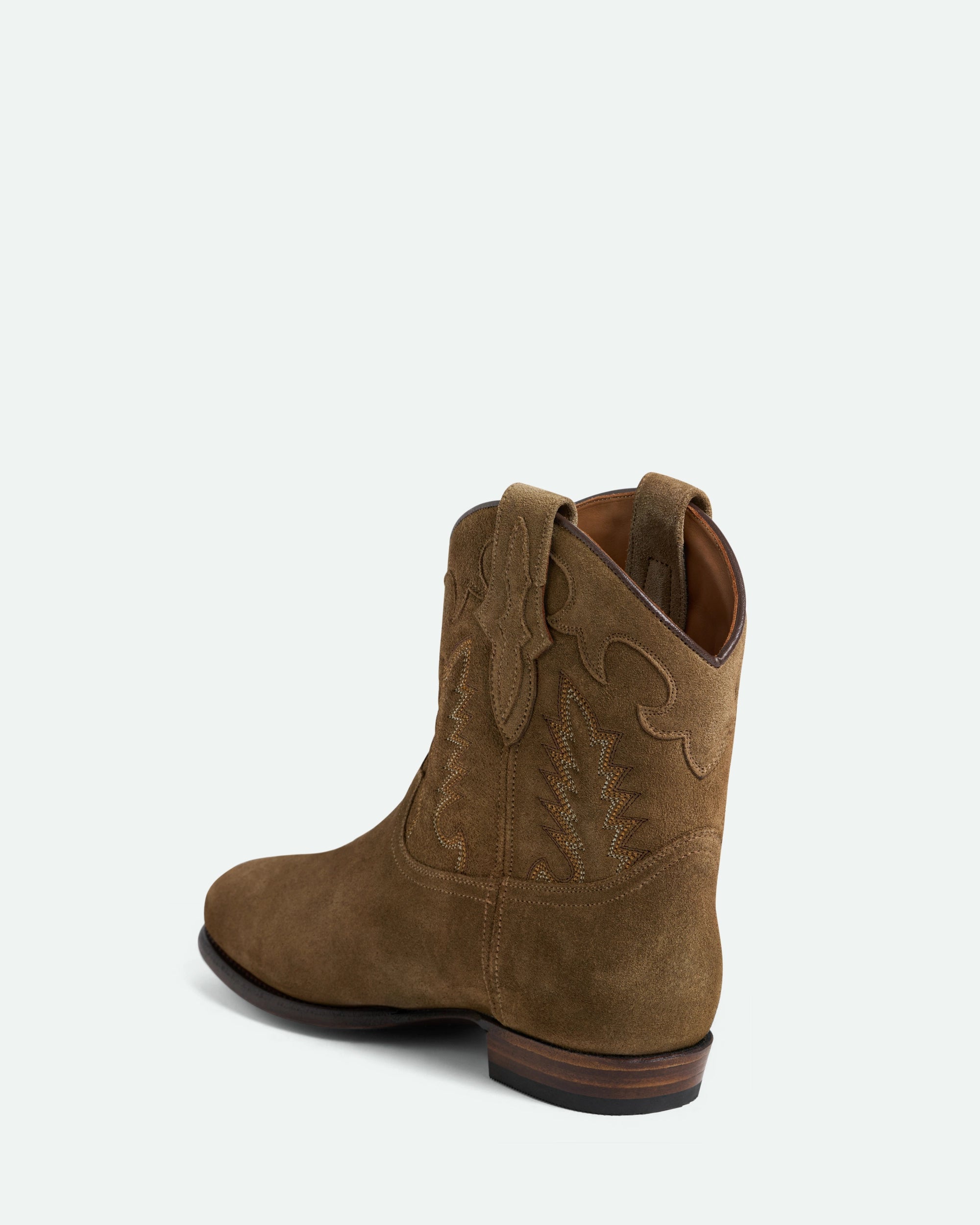 Early Midnight Suede Chestnut