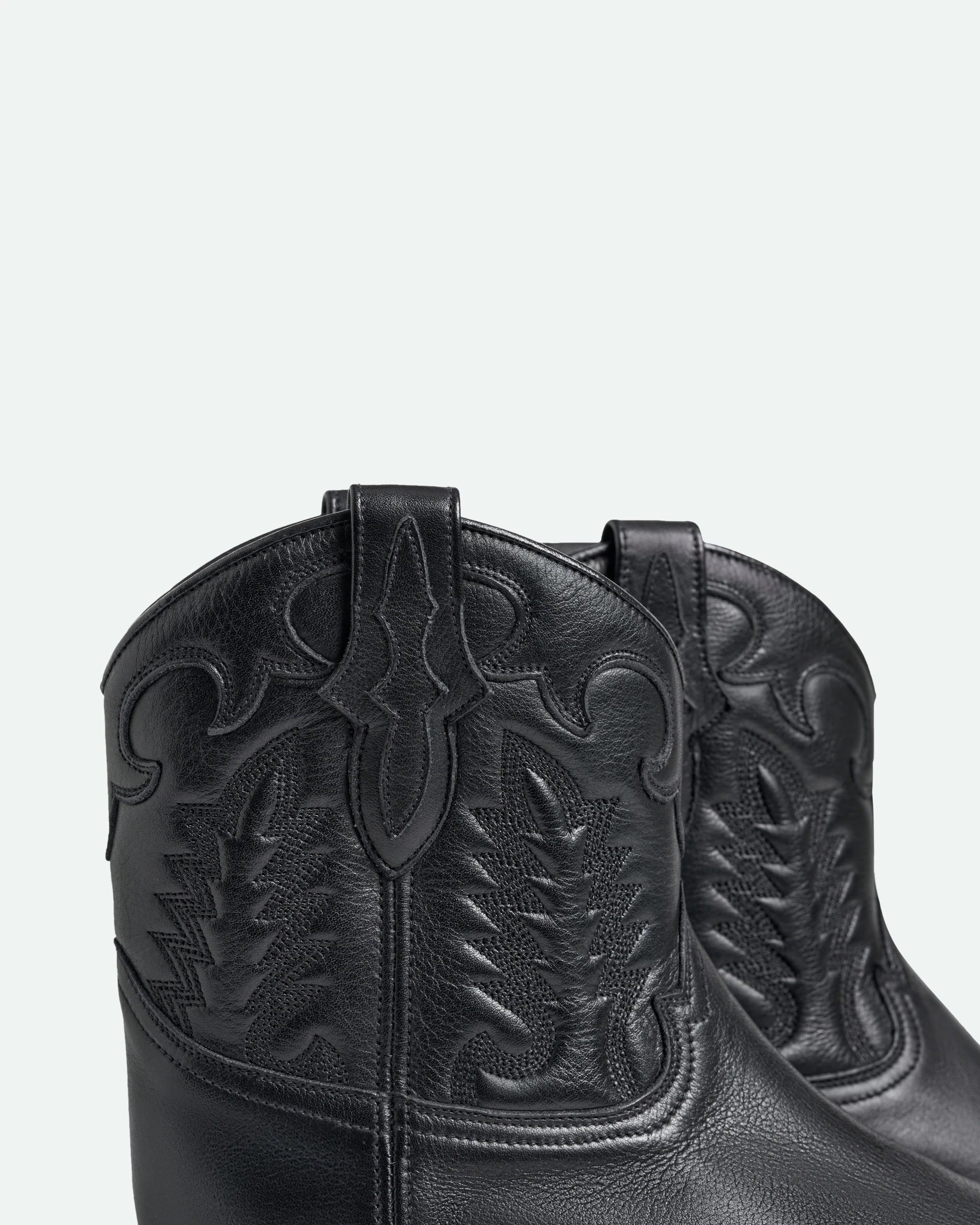 Early Midnight Leather Black